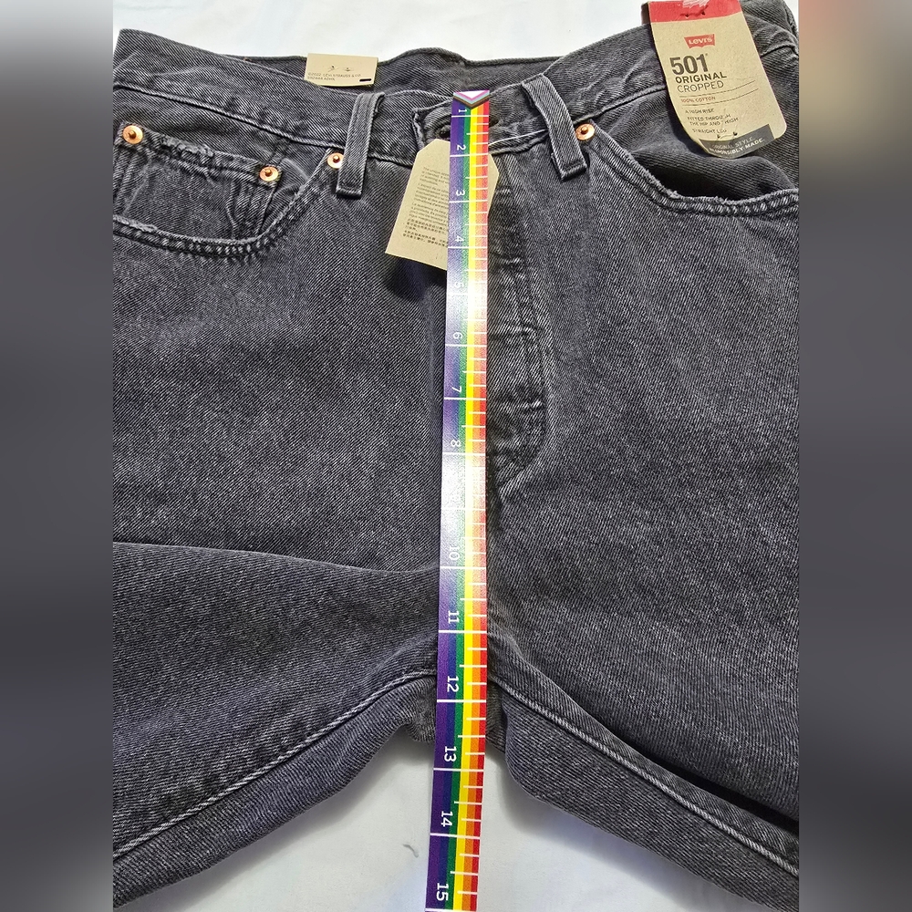 LEVI'S 501 Women's High rise Cropped. Gray Denim Jeans 30x26 - Picture 7 of 11